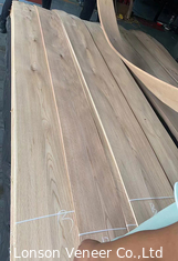Dicke 0,6 - 3,0 mm Knotty White Oak Wood Veneer für Möbel und Fußböden