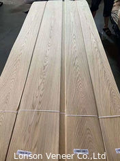 8% Feuchtigkeits-weiße Eichen-Furnierholz 4mm furnieren ausgeführtes Hartholz