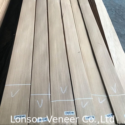 0.6 mm Dicke Plain Sliced Oak Wood Veneer Typ Weißes Eichenholz Veneer