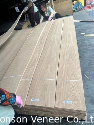 0.4mm-Panel Weiße Eiche Holz Veneer AAA gute in Lager Crown Cut