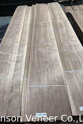 Crowm geschnitten American Walnut Veneer Natur A/B Grade Dicke 0,45 mm