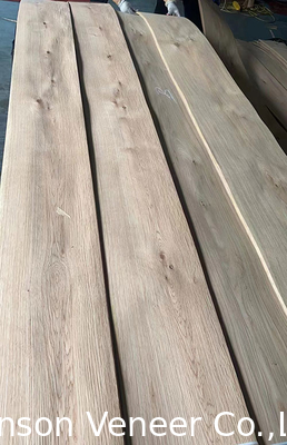 Dicke 0,6 - 3,0 mm Knotty White Oak Wood Veneer für Möbel und Fußböden