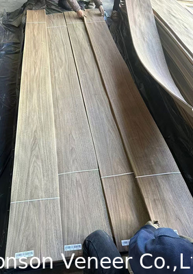 Krönung geschnitten American Walnut Veneer Natur AA Grade Dicke 0,42 mm Leichte Farbe